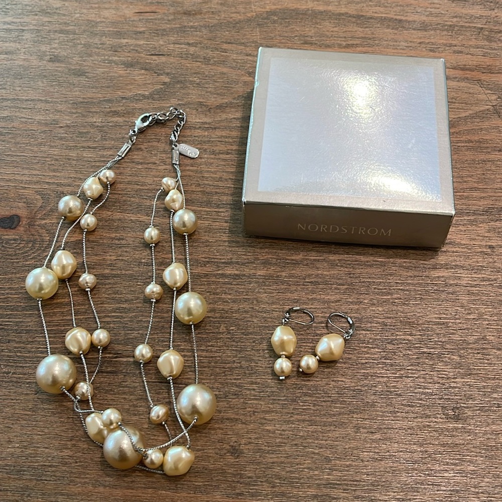 Dabby Reid set worn once.
